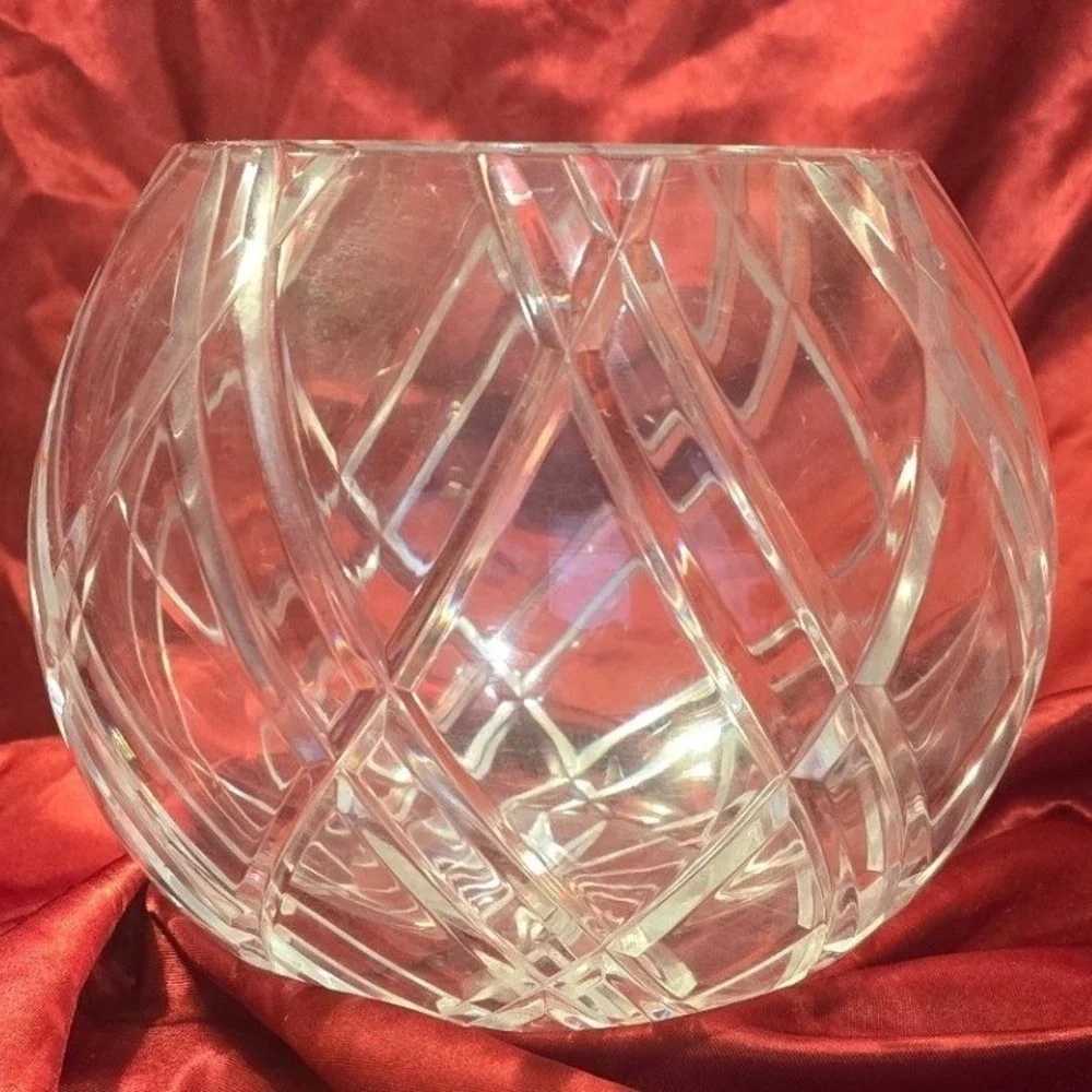 Vintage Heavy Cut Lead Crystal Rose Bowl Round Orb Vase Starburst Base 6 inch